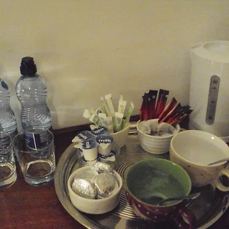 Shannonside Studios Bed & Breakfast *